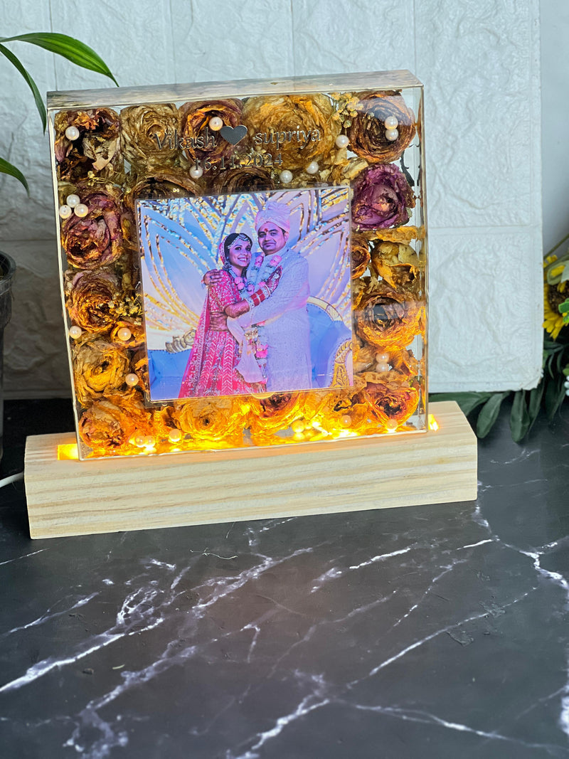 Resin 8inch square with LED connection Couple Name and Photo with Pearls Varmala Preservation