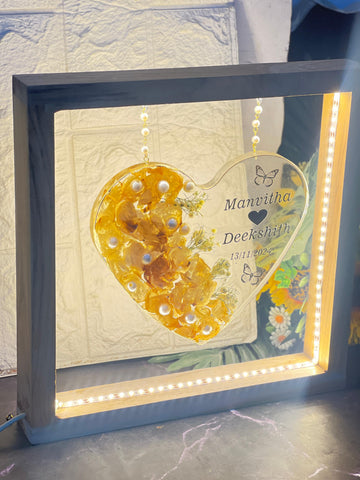 Resin Heart-Shaped Flower Preservation Frame | LED Wooden Stand