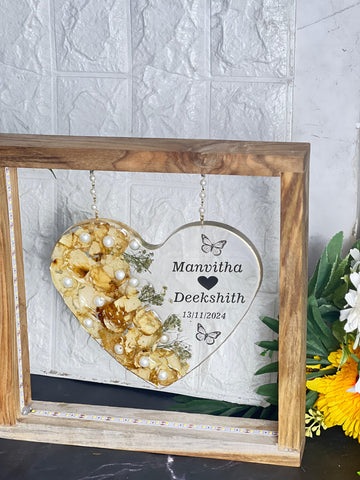 Resin Heart-Shaped Flower Preservation Frame | LED Wooden Stand