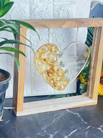 Resin Heart-Shaped Flower Preservation Frame | LED Wooden Stand