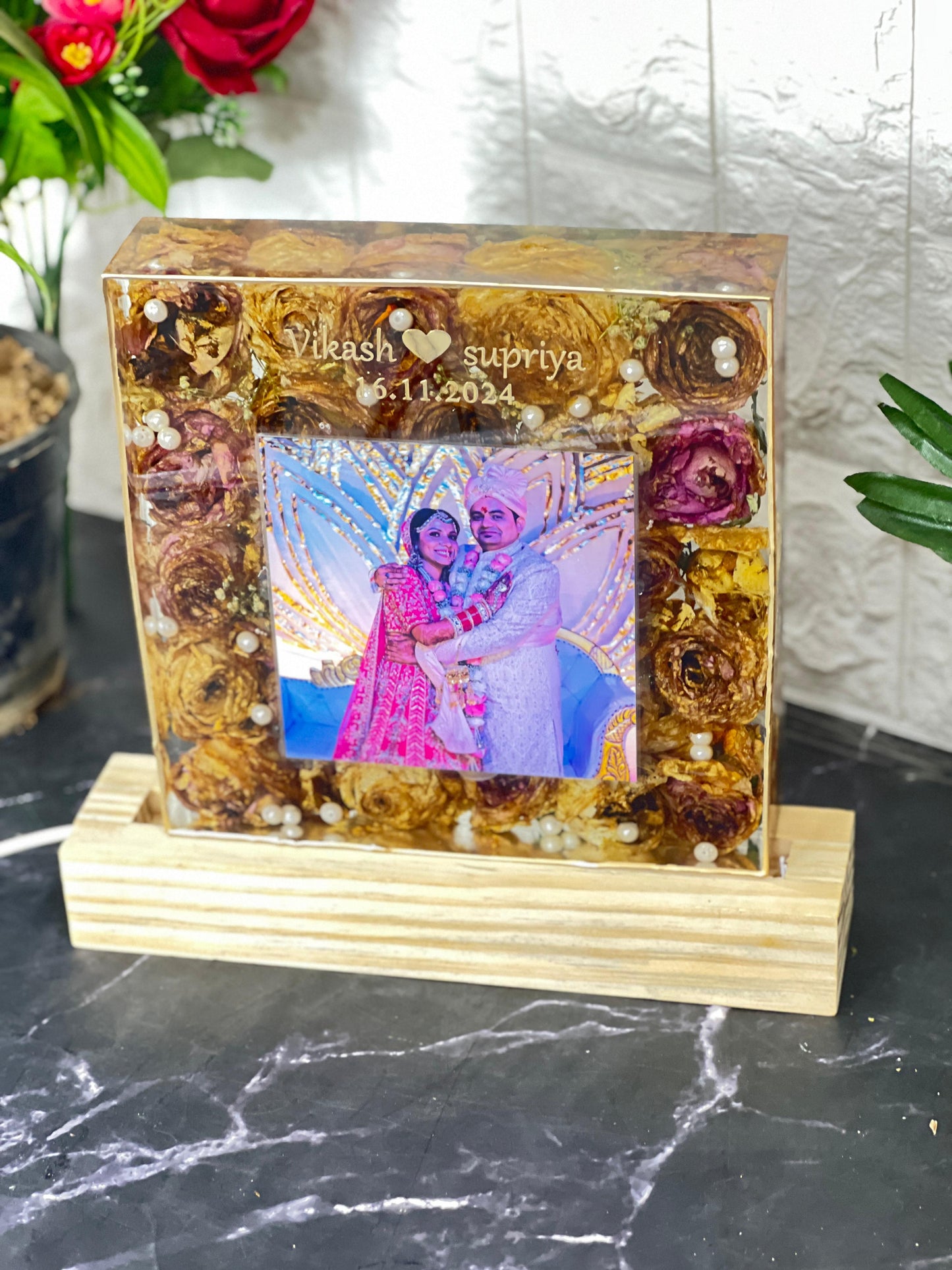 Resin 8inch square with LED connection Couple Name and Photo with Pearls Varmala Preservation