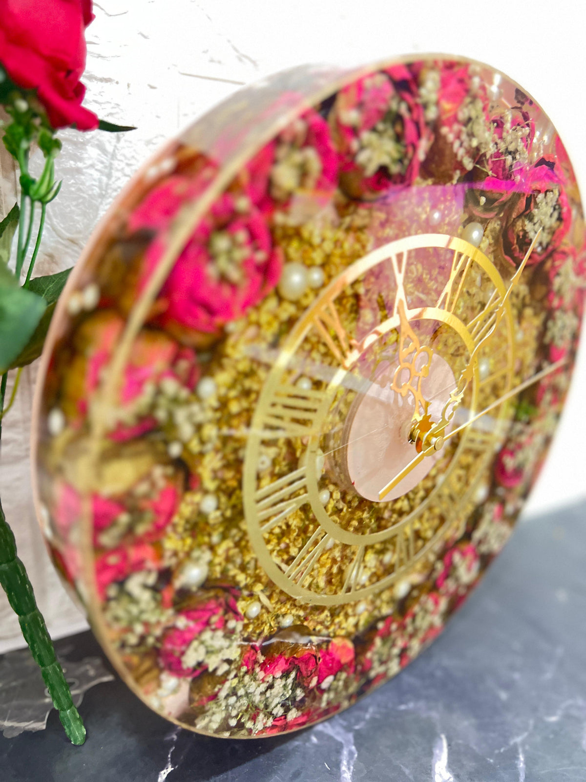 Wedding Garland Preservation Resin Wall Clock (12-Inches)