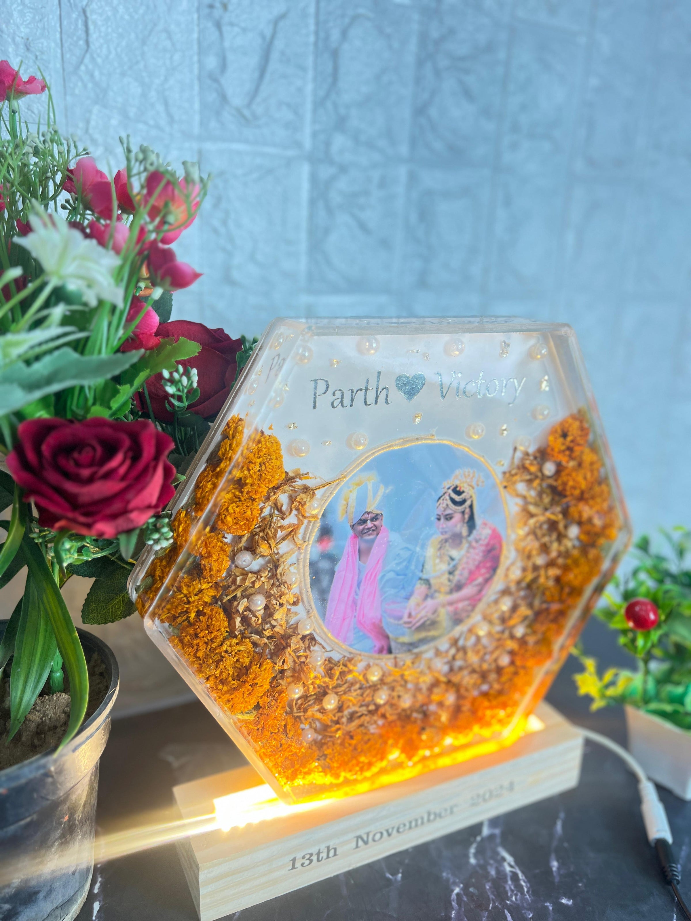 Resin 10 inch Acrallic Frame with LED conecction  with couple Name and Photo Varmala Preservation