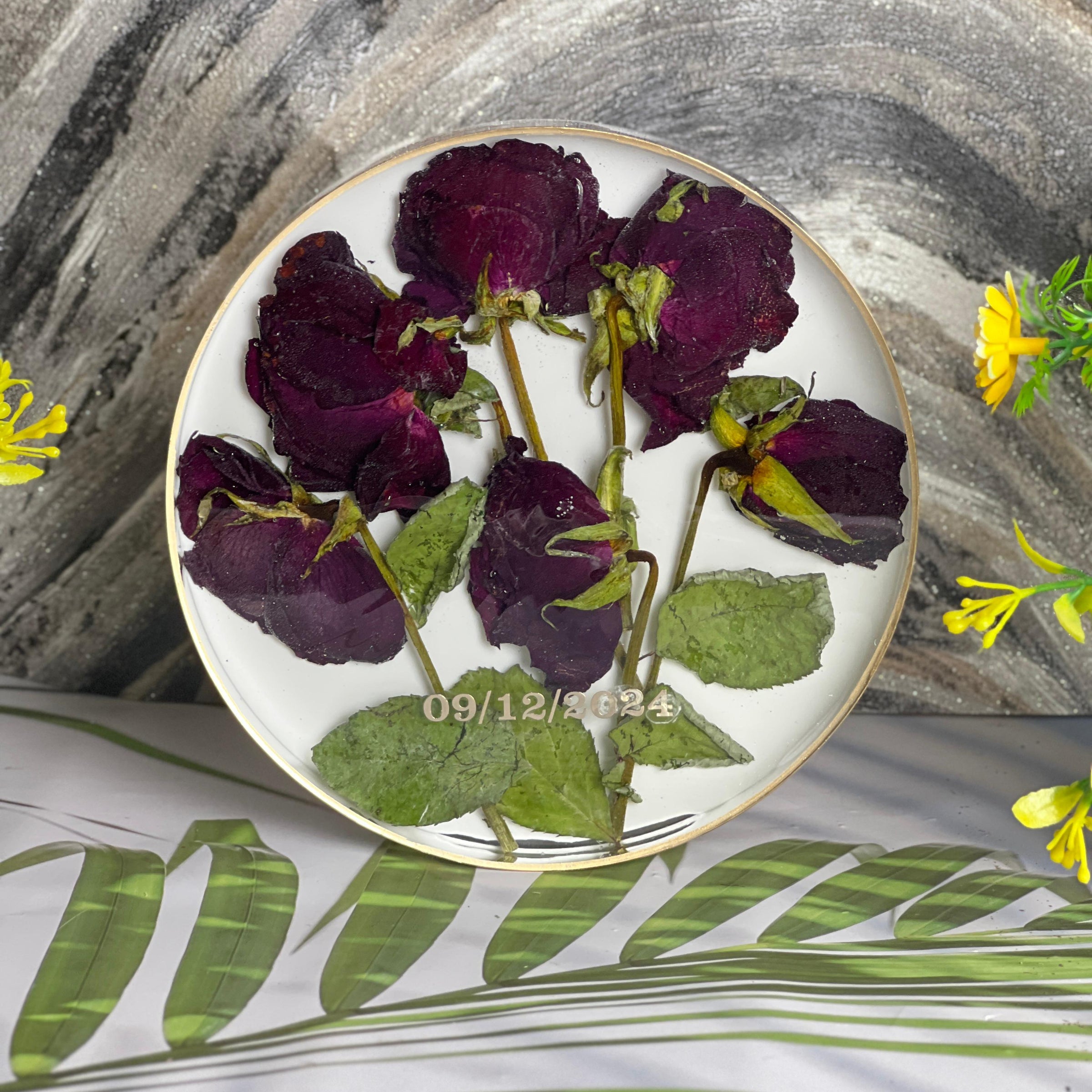 First-Date Rose Flowers Preservation Frame (6-Inches)