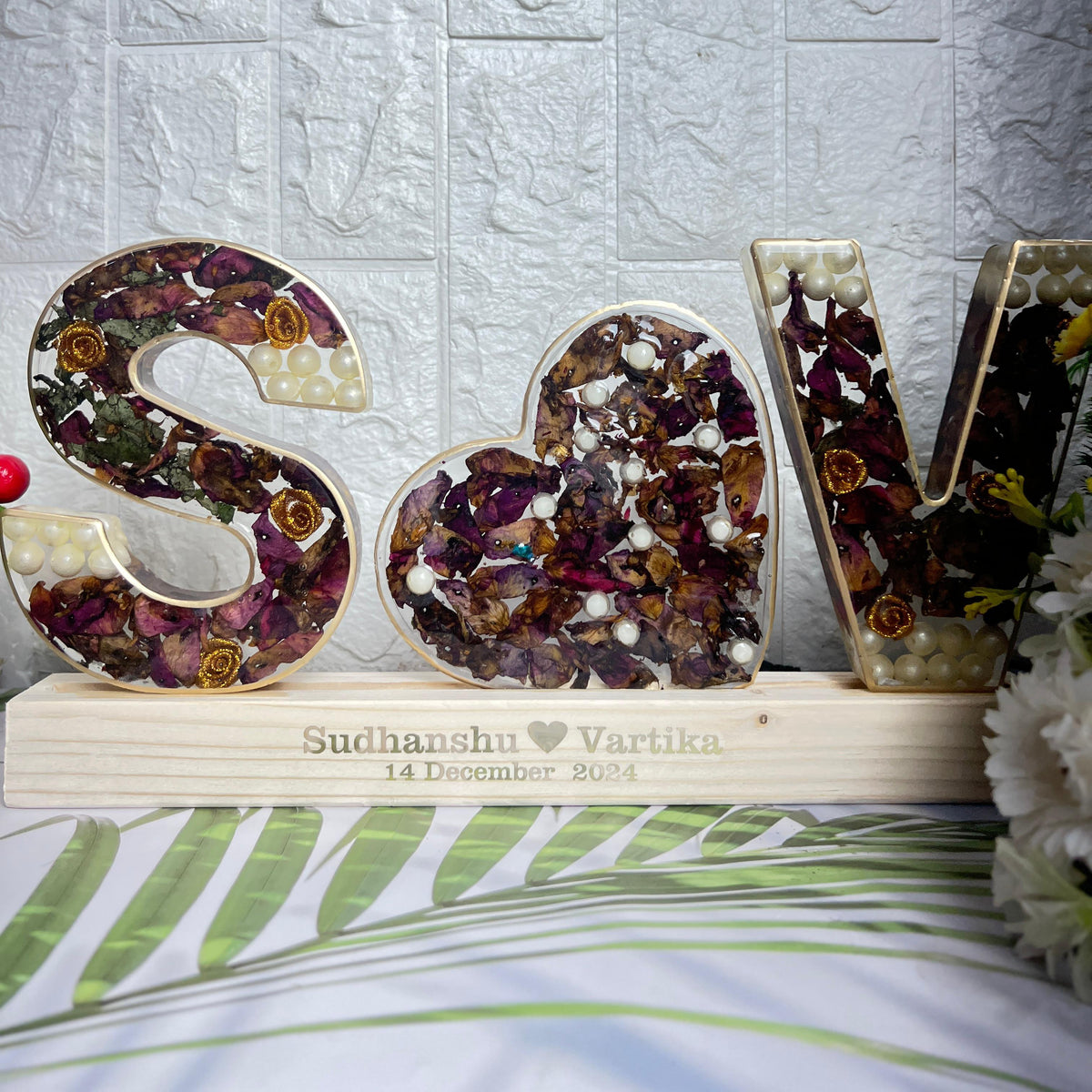 Resin Name Initial LED Lamp (6-Inches) | Couple Name Preservation