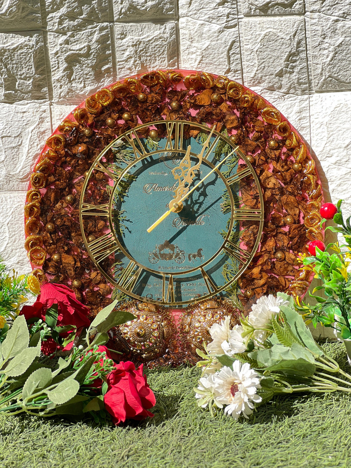 Round Resin Clock with Wedding Card and Kaleera Preservation (14-Inches)