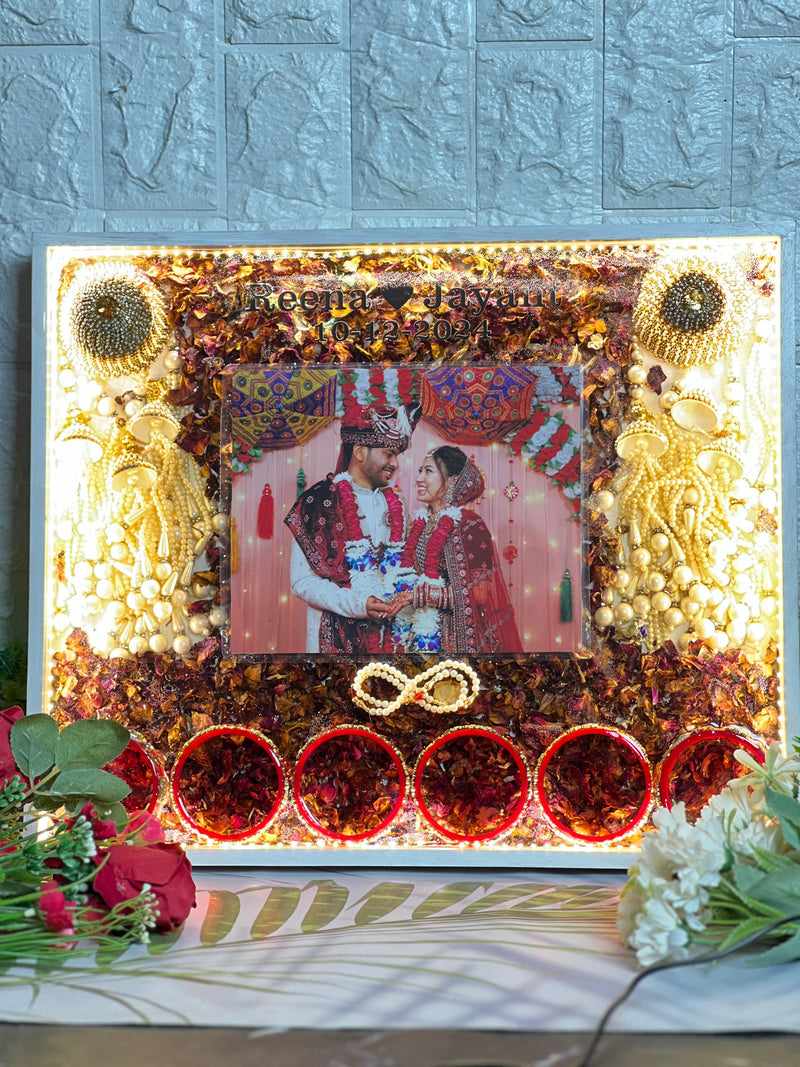 Resin 14inch Wodden frame with LED couple Flowers and Couple Photo and Keleera & Chudi with Name & Date Varmala Preservation