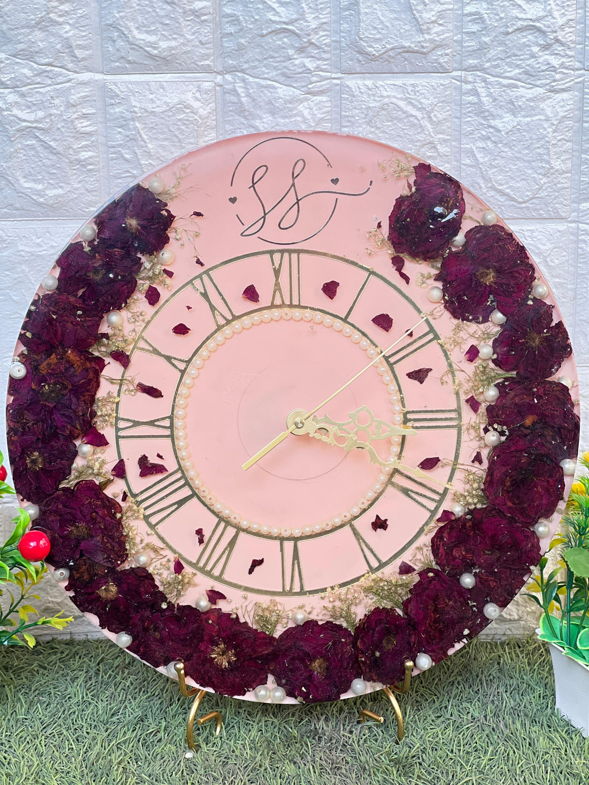 Varmala Roses Preservation in 14-Inches Resin Clock