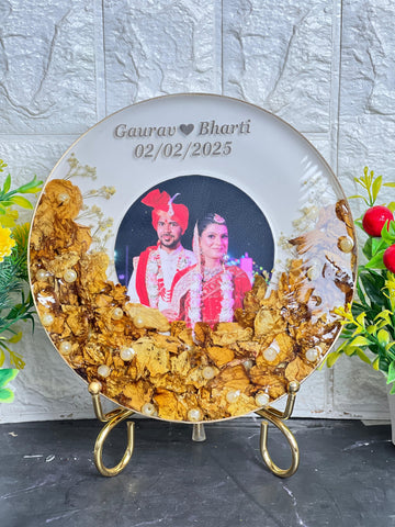 Resin Couple Photo Frame with Varmala Preservation (8-Inch)