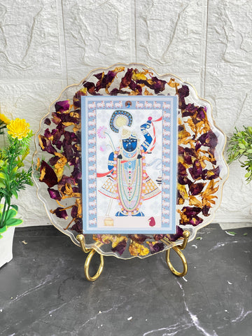 Resin 8 inch curvy round with petals and metal stand God Flower Preservation