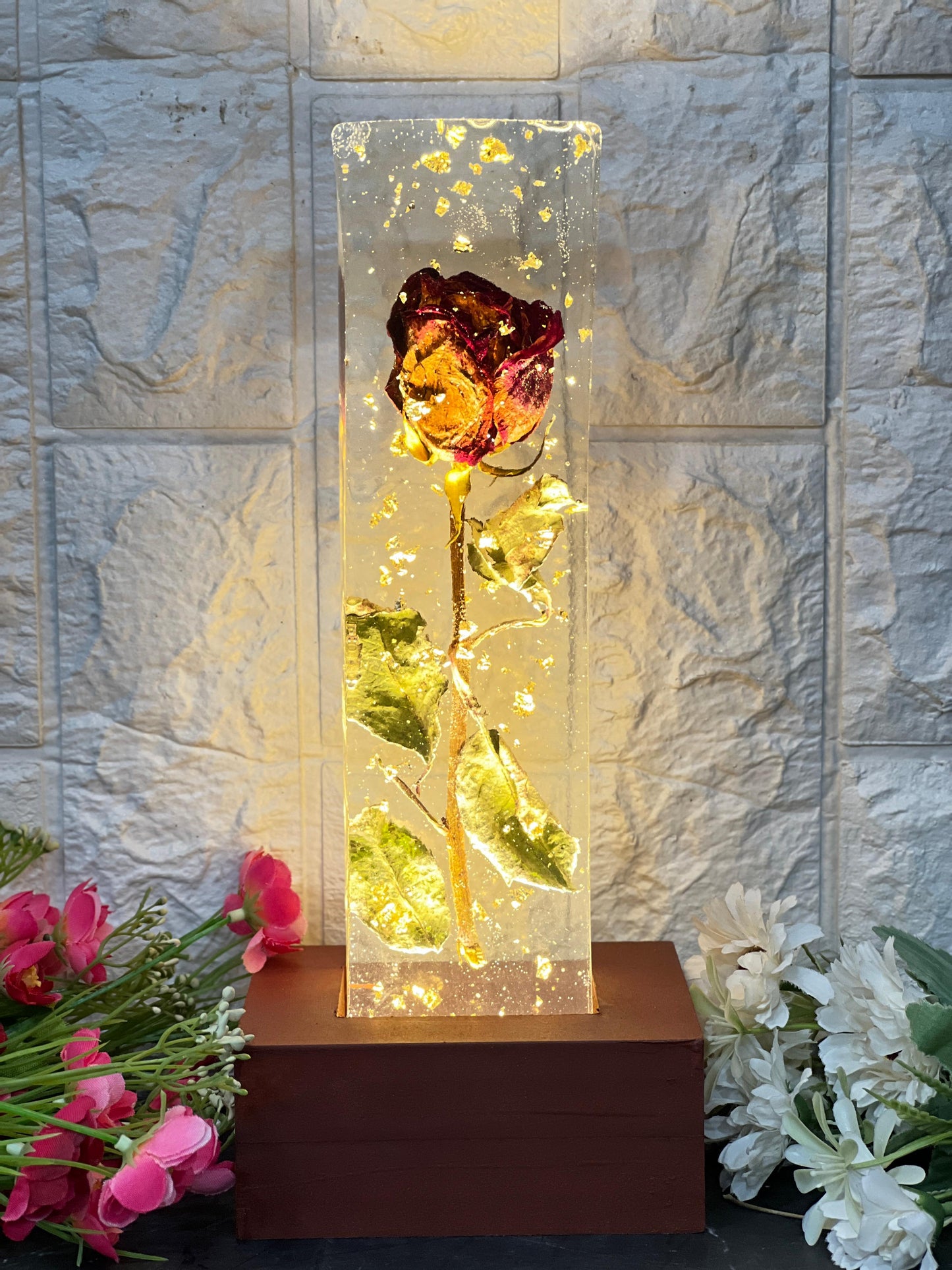 Resin single rose preservation with LED lamp Flowers preservation