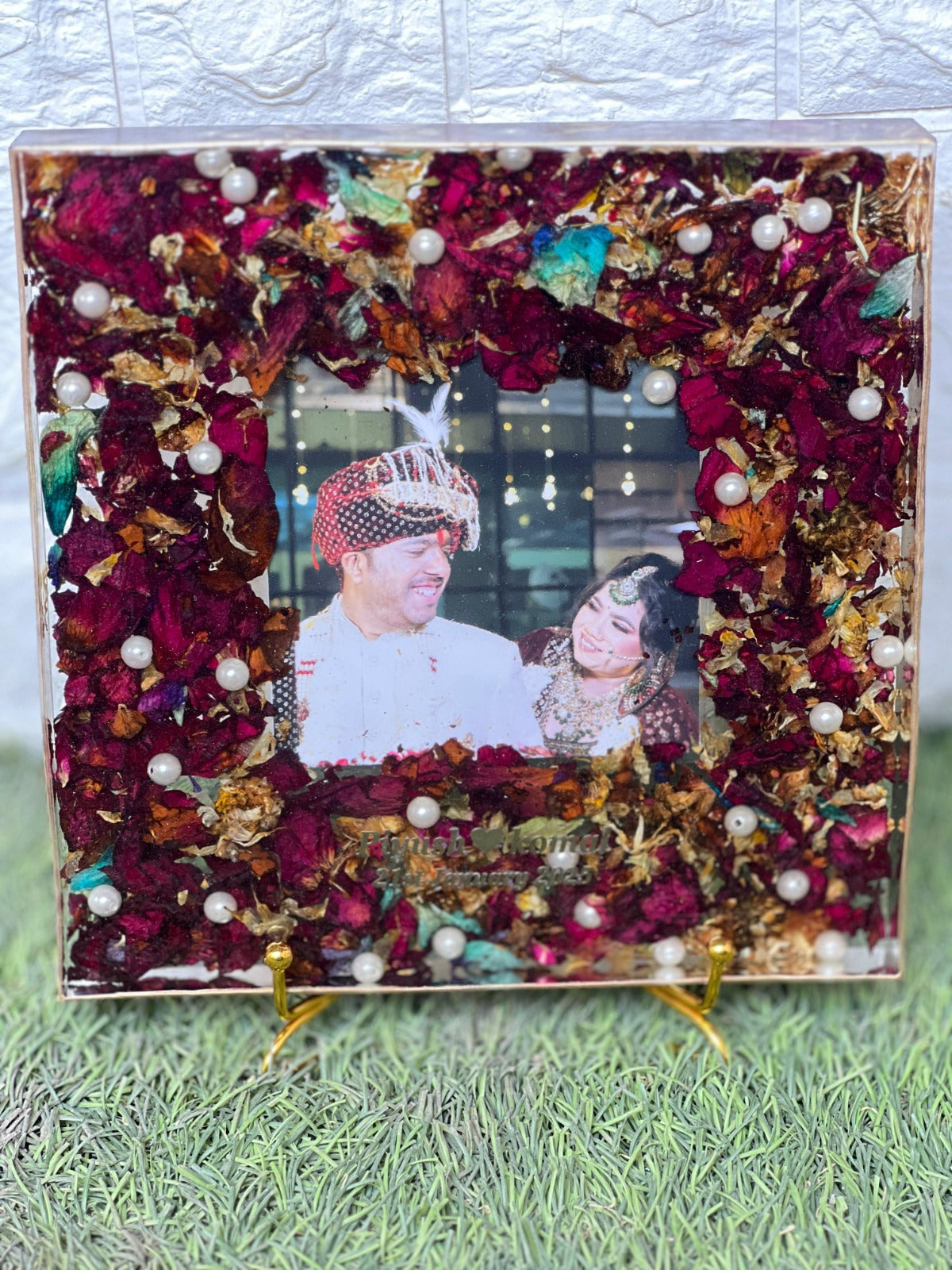 8 inch clear square varmala resin block with maroon roses and pearls