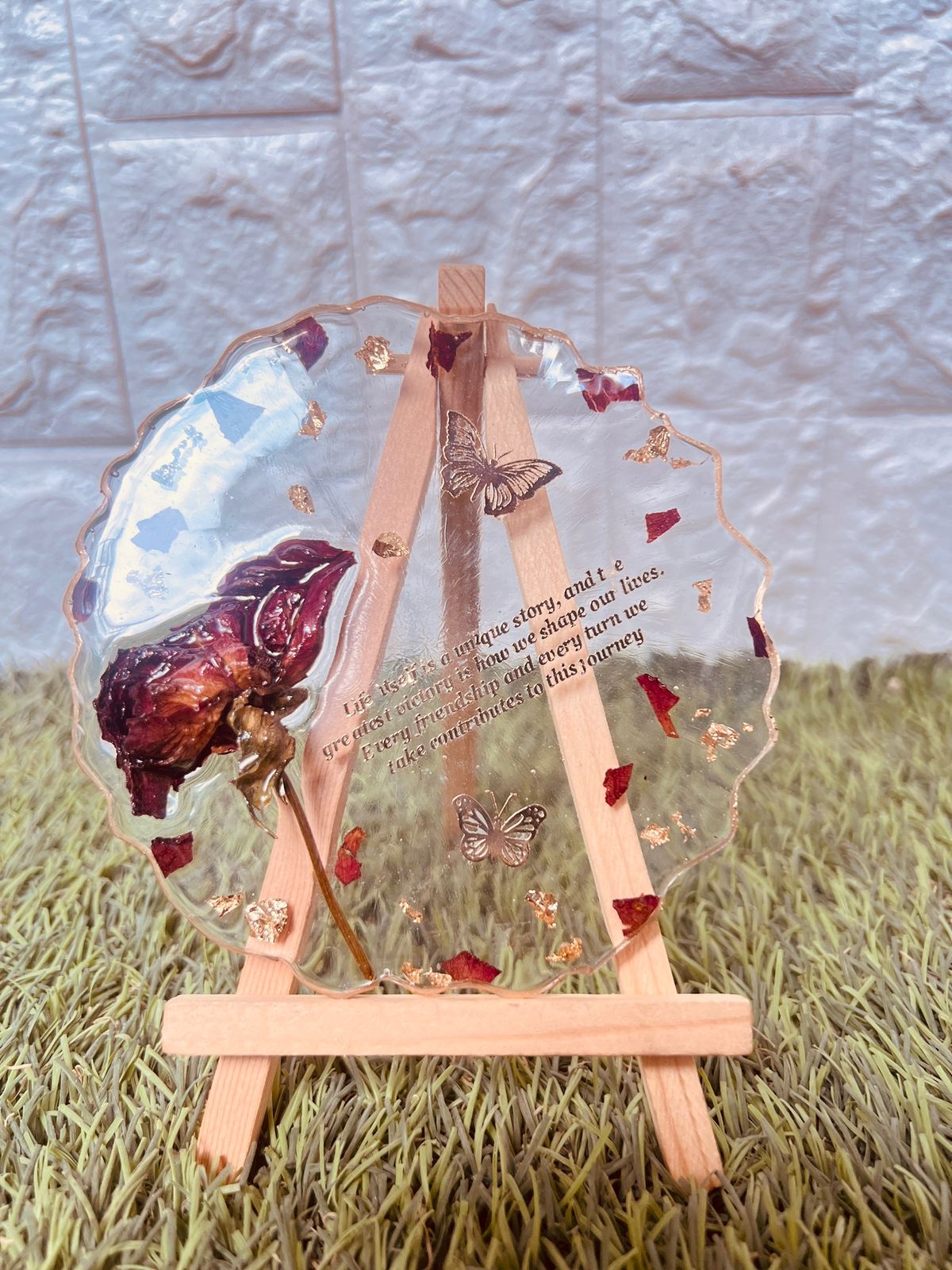 Resin 5inch Round curve shape with Single Rose & Content Flower Preservation
