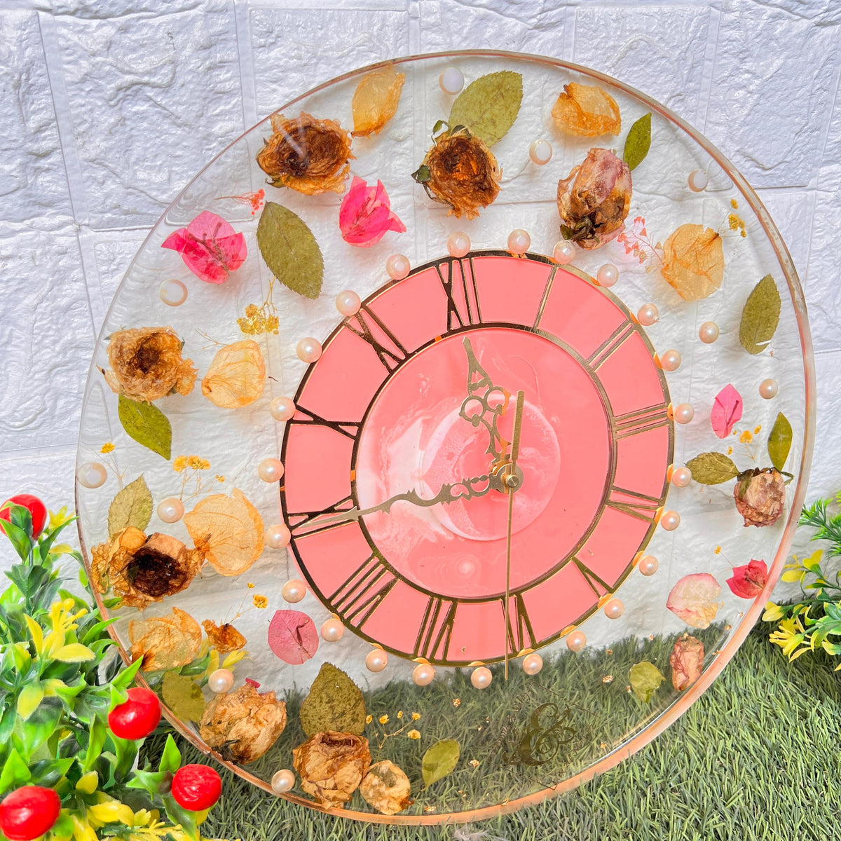 Resin 16 inch round with transparent base with center with Pink & white shade mix colour with Petals with Varmala Preservation