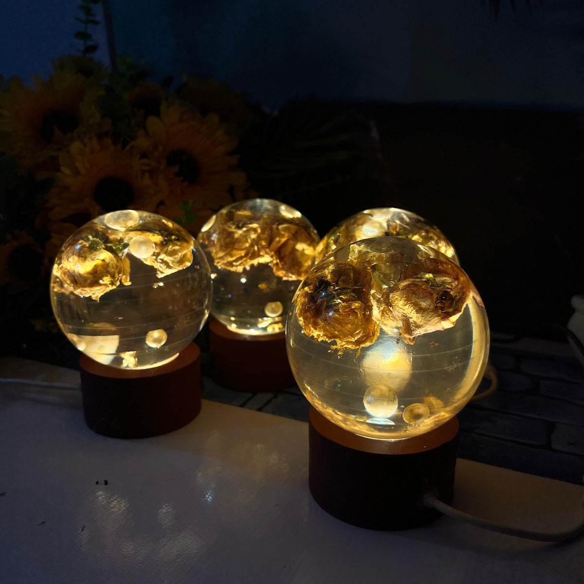 Resin 4 set of Paper weghit with LED lamp option Varmala Preservation
