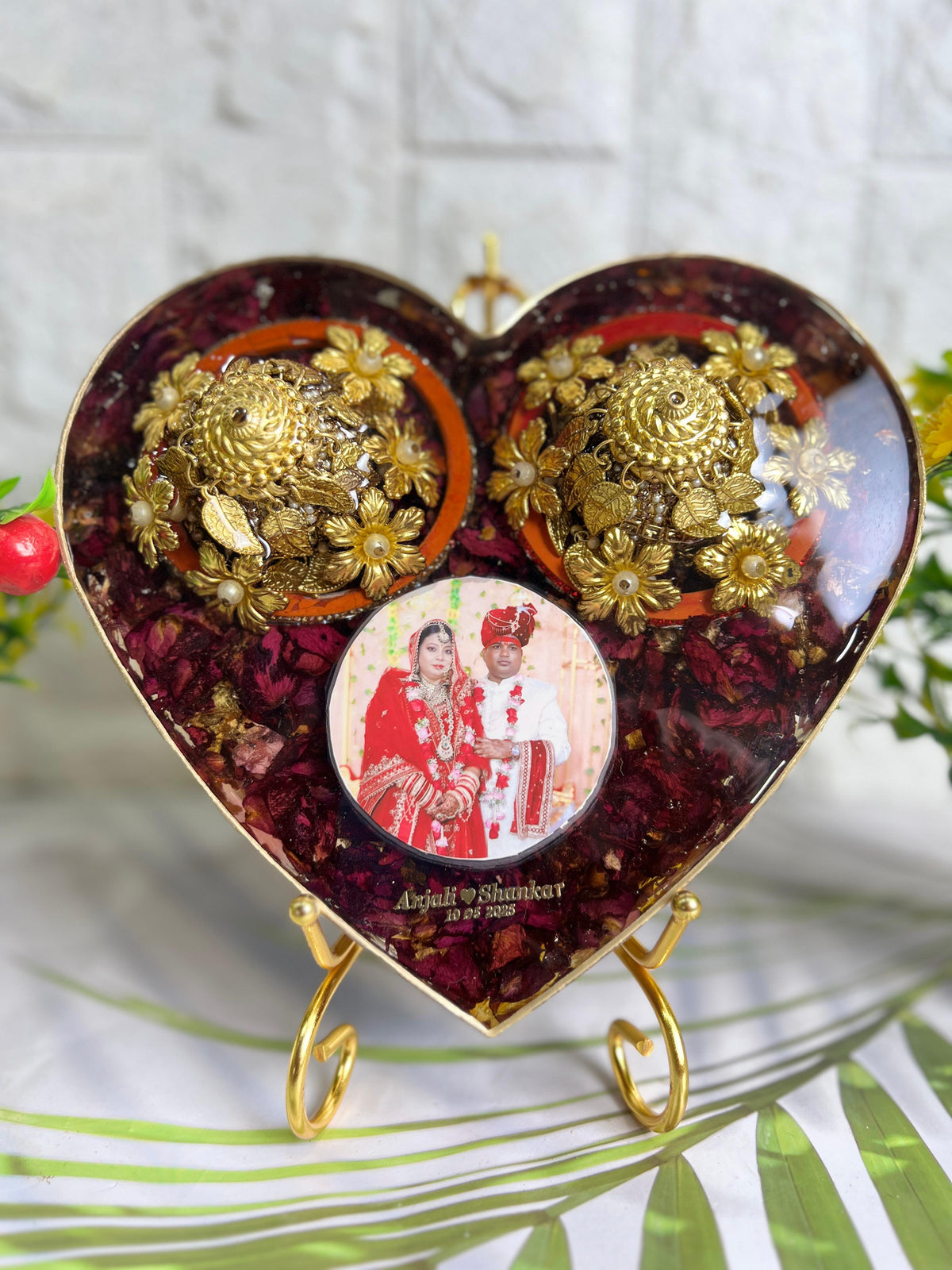 Resin 8inch Heart shape with Keleera & Chudda with couple name & photo Varmala Preservation