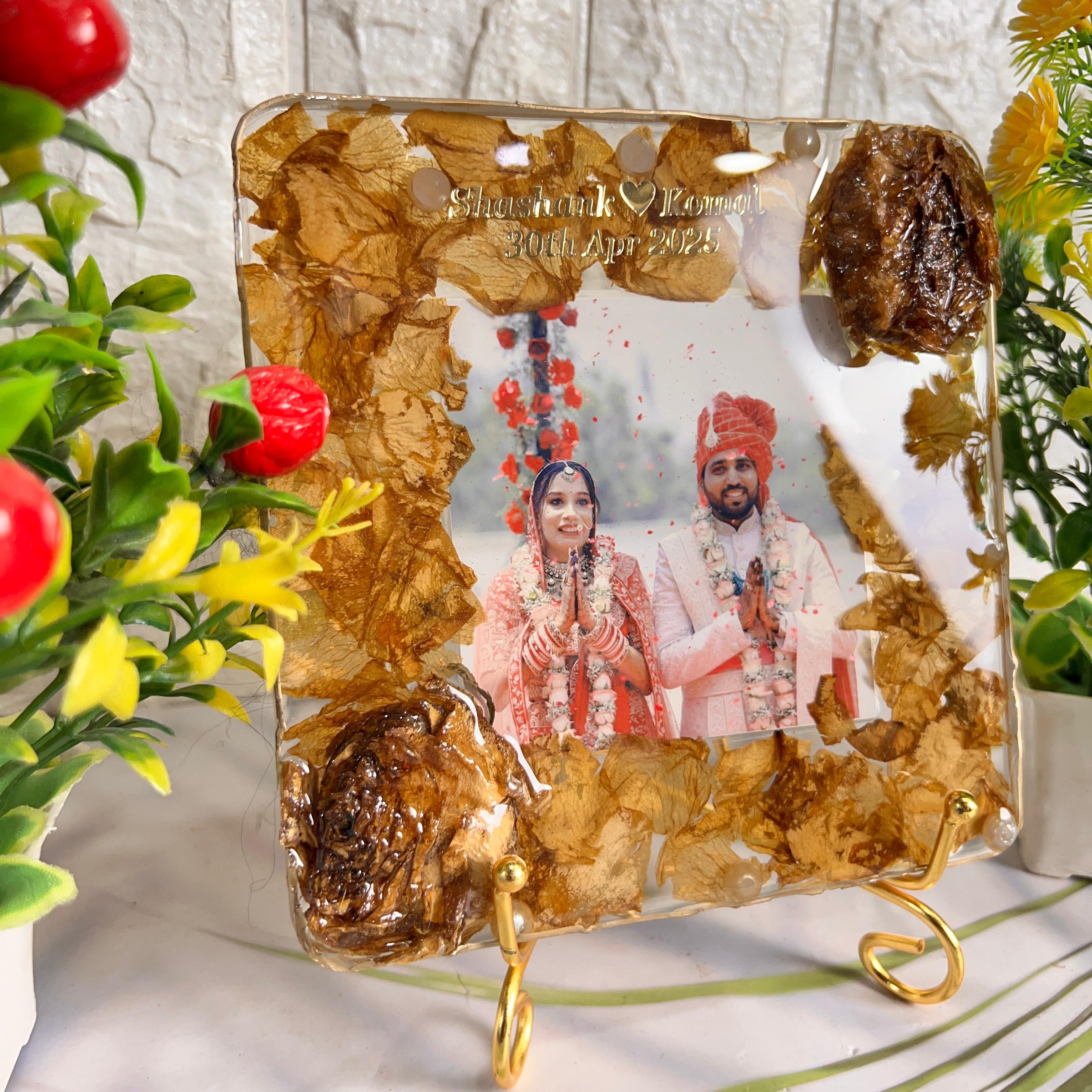 Resin 6inch squre with couple photo & name date Varmala Preservation