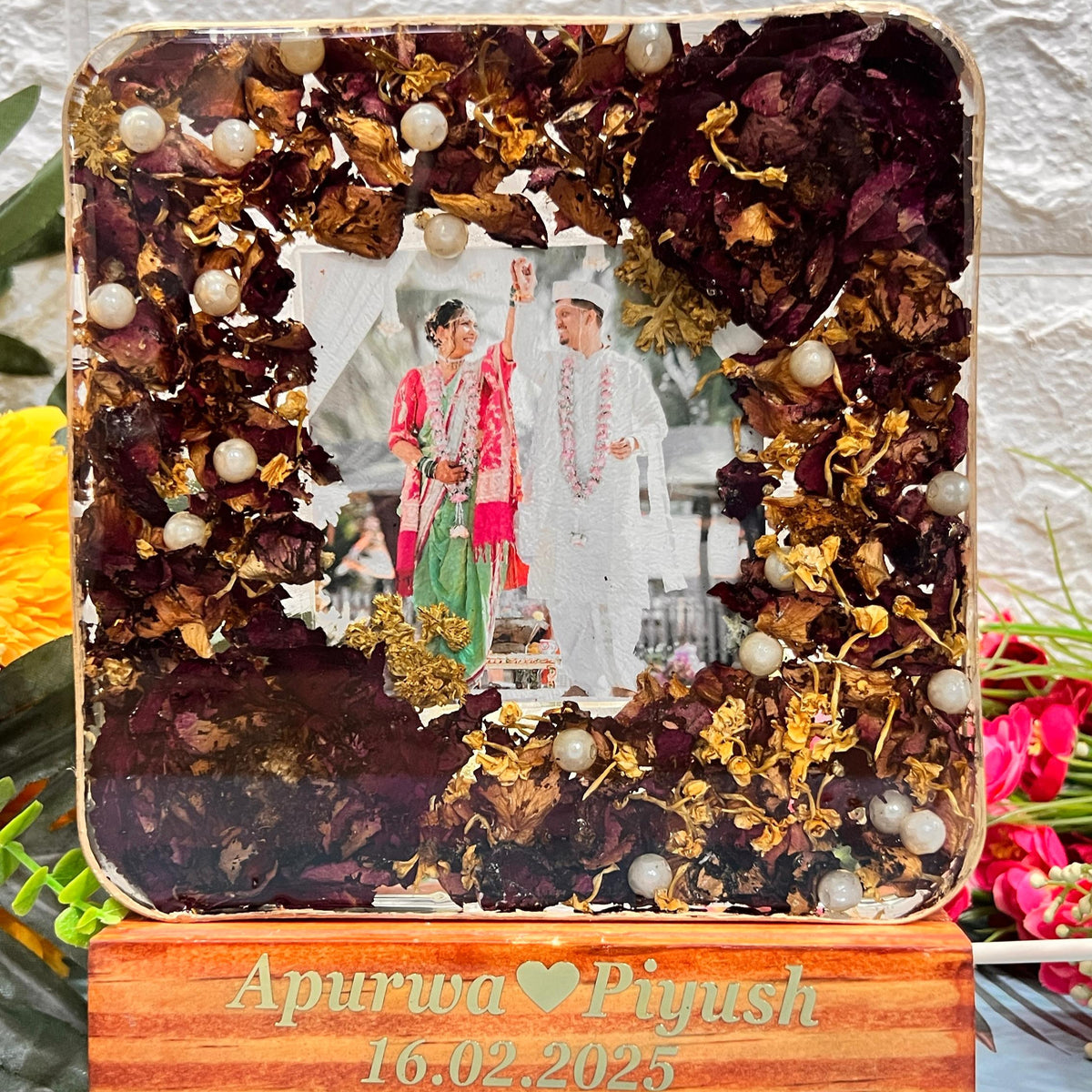 Resin 6inch squre with LED light connections & Couple name & date Varmala Preservation