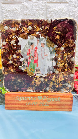 Resin 6inch squre with LED light connections & Couple name & date Varmala Preservation