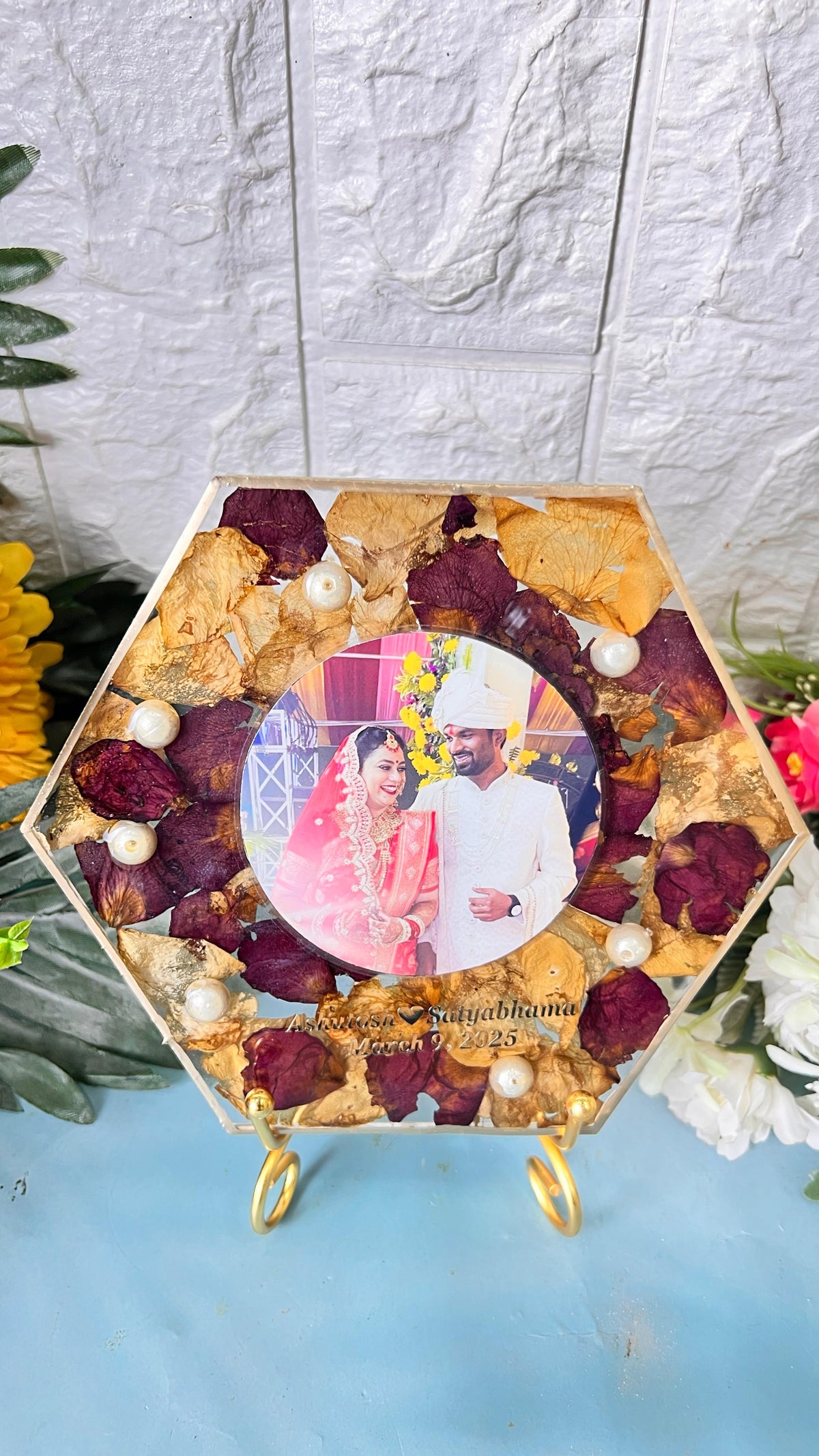 Resin 5inch hexogonal frame with Couple Photo & Name date Varmala Preservation