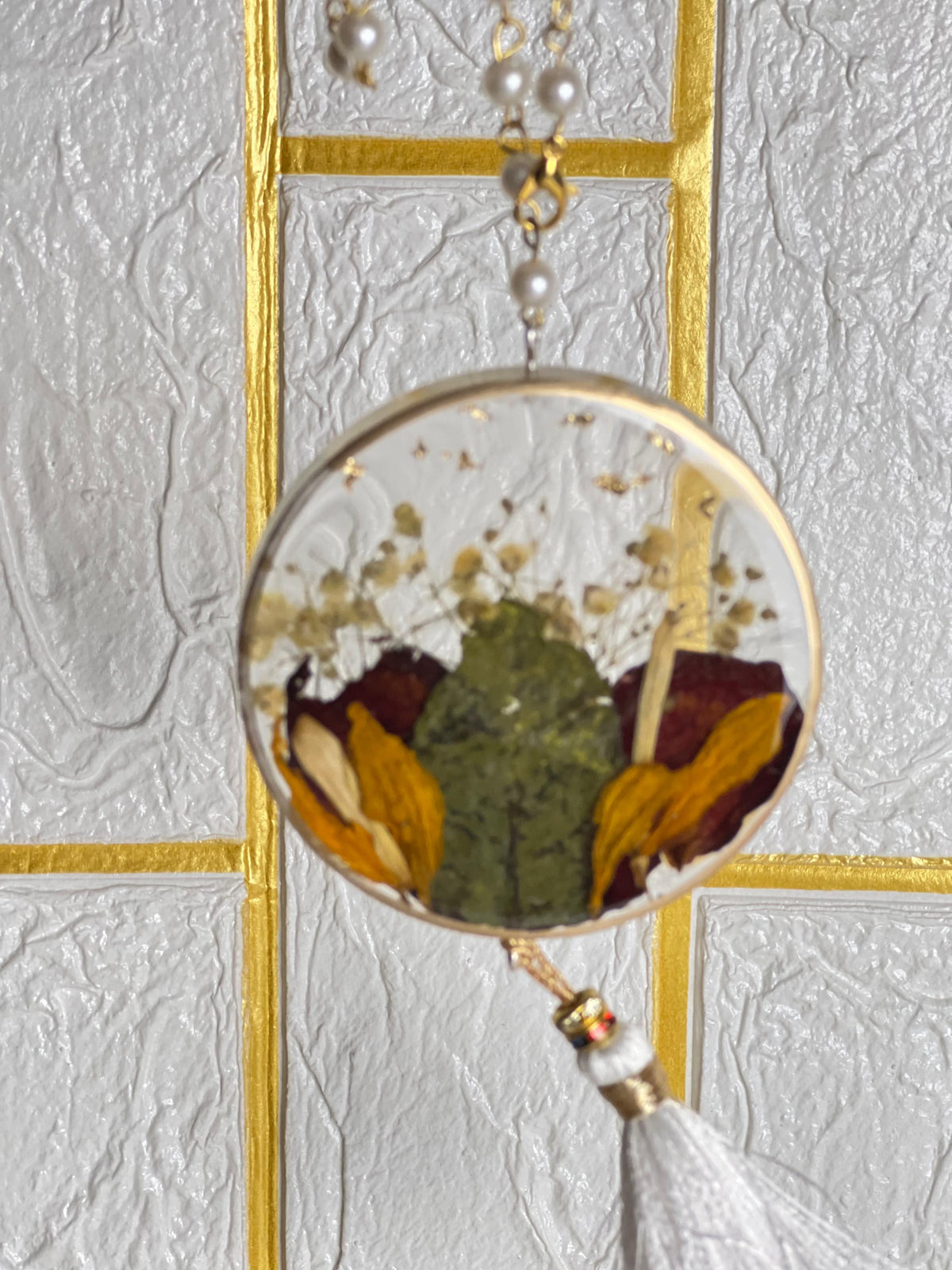 Resin Round shape with Car hanging Real Flowers Petals Flowers Preservation