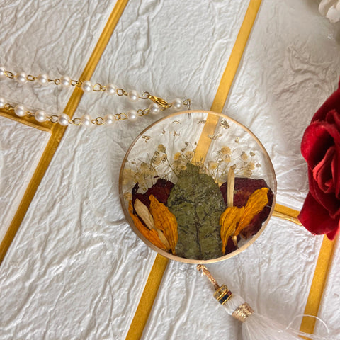 Resin Round shape with Car hanging Real Flowers Petals Flowers Preservation