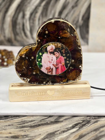 8-Inches Varmala Preservation LED Lamp with Photo