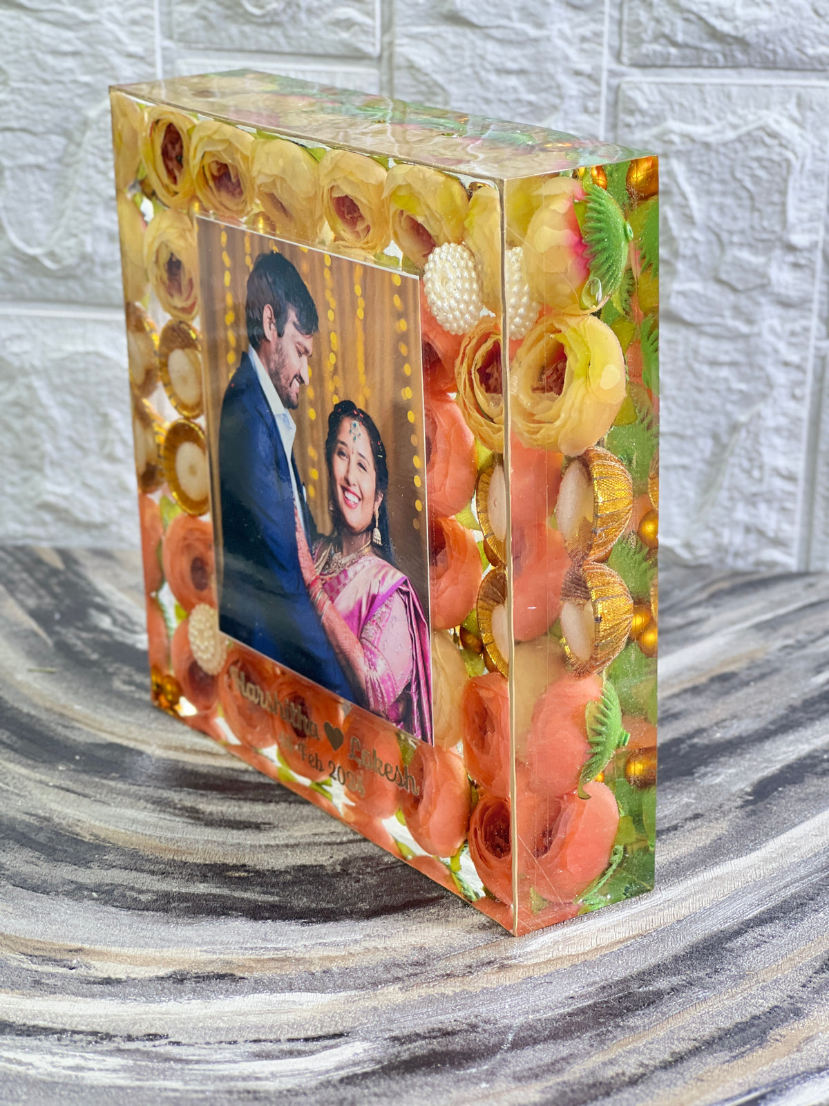 Deep-Casting Artificial Flowers Preservation Frame