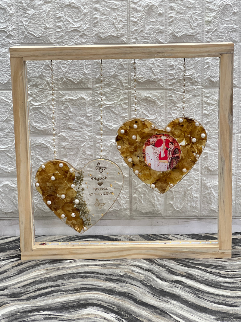 Dual heart pinewood varmala preservation wall frame lamp