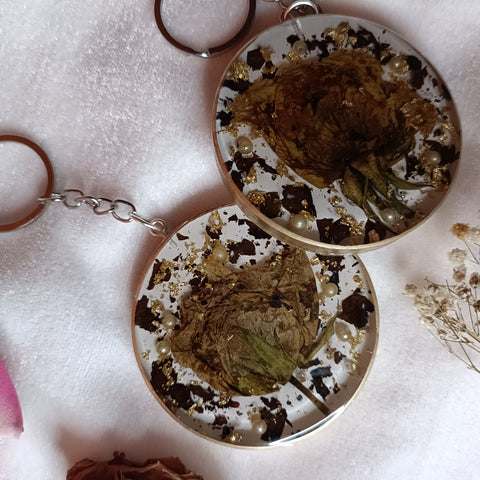 Resin Flower Preservation Keychains For Couple