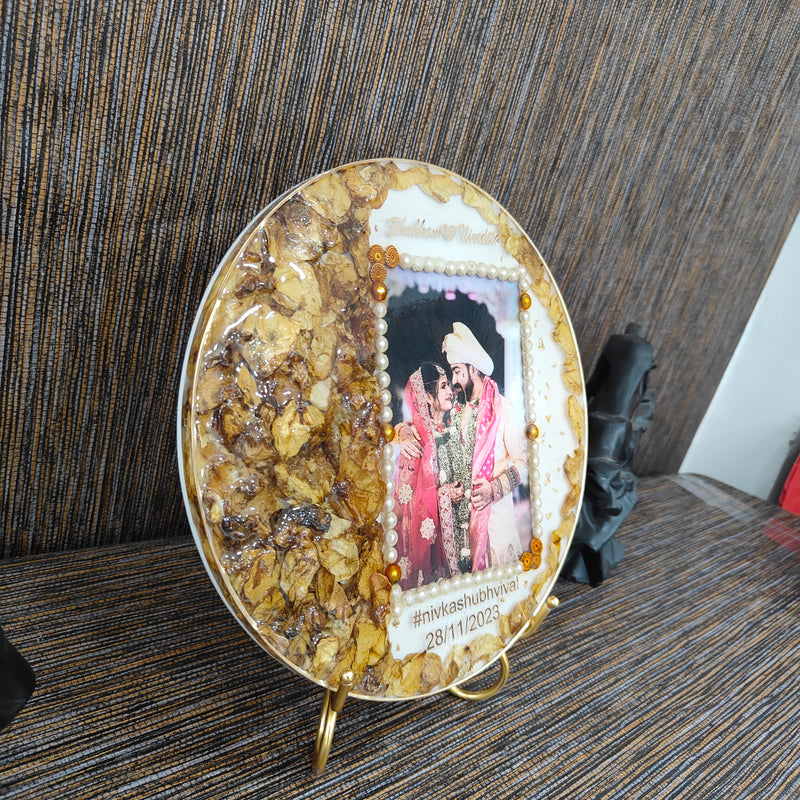 3D Half Side Flower Half Side Photo Preservation | Mesmerizing Yellow Photo Frame with Metal Stand