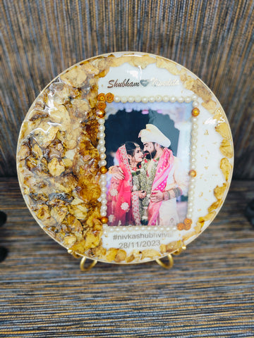 3D Half Side Flower Half Side Photo Preservation | Mesmerizing Yellow Photo Frame with Metal Stand