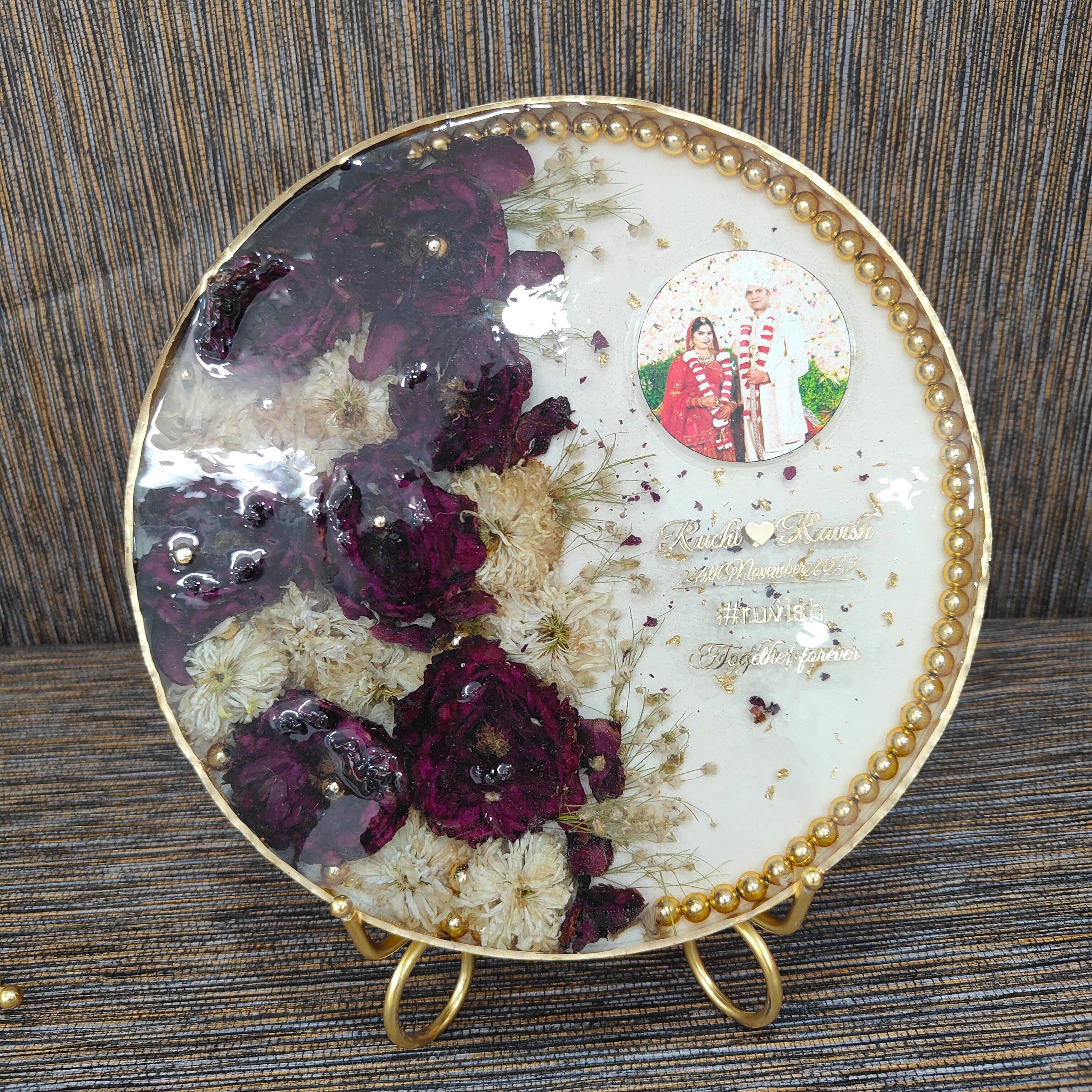Deep Casted Varmala Flower Preserved Round Photo Frame |   Red and White Flowers Wedding Frame with Personalized Wedding Details (10-inch)