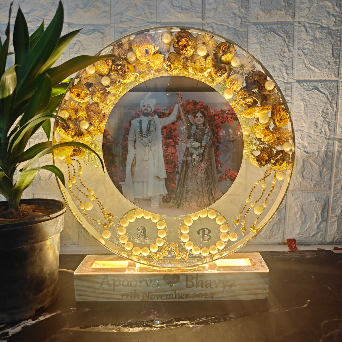 12 inch clear round varmala lamp on wooden base with golden ring, LED