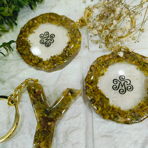 Customised flower preservation logo keychains set