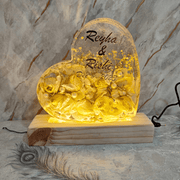 Premium Garland Flower Preserved Heart-shaped Resin Lamp (7 Inch)