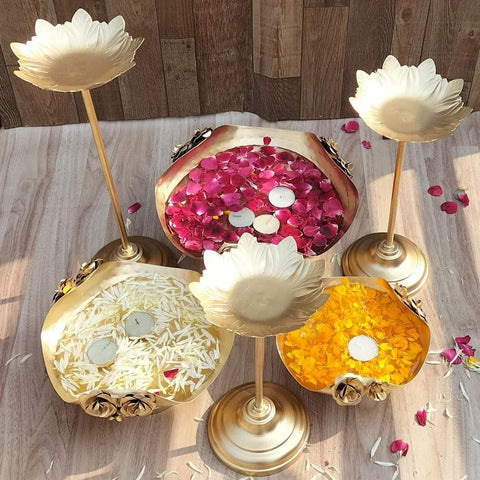 Lovely Rose Urli Bowl Set with 3 Stands for Floating Flower, Festive Decor Set of 6 (Golden)