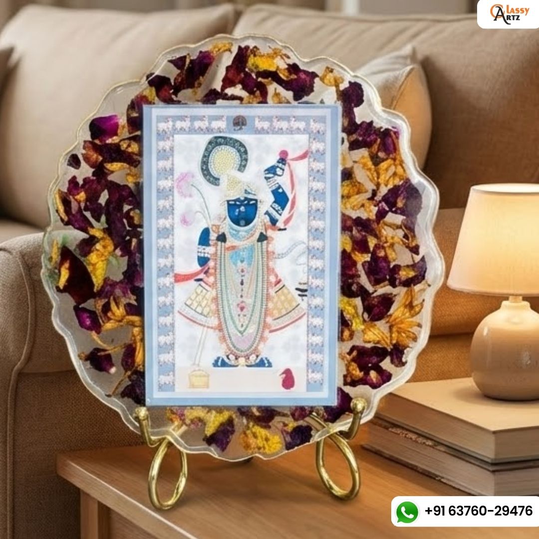 Resin 8 inch curvy round with petals and metal stand God Flower Preservation