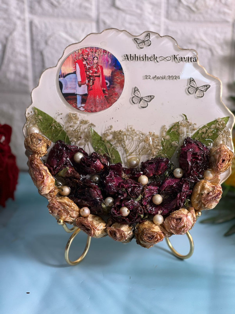 Curve Shape Varmala Flower Preservation Resin Photo Frame (8- Inches)