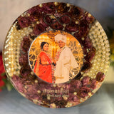 Wedding Rose Flowers Preserved in Round-Shaped Resin Frame with LED Stand