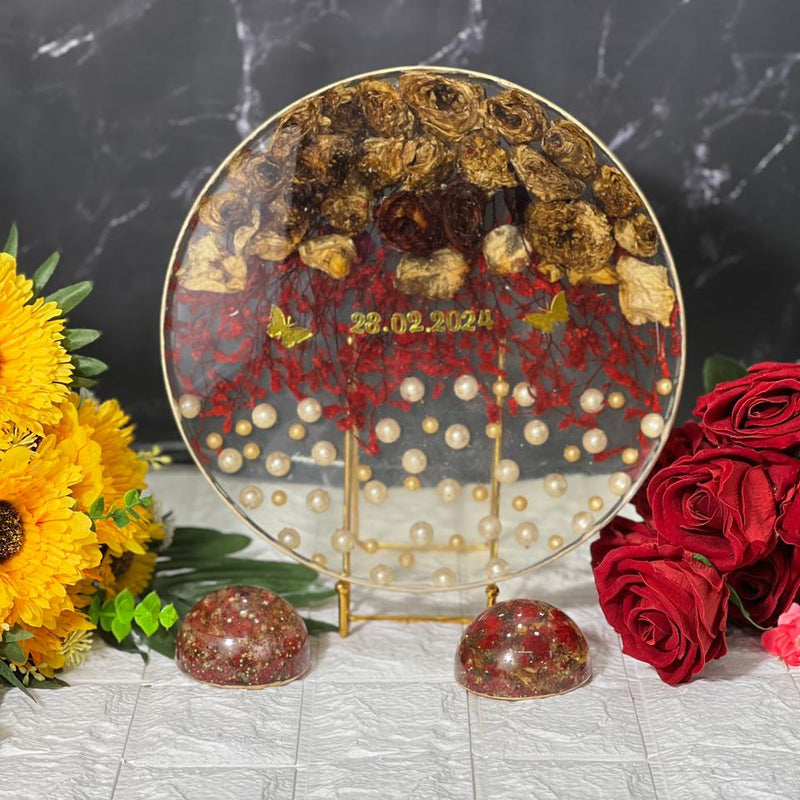Flowers Preserved in Round Transparent Resin Frame