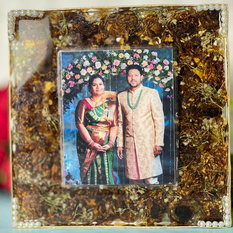 Double Sided Resin Frame with Wedding Card, Couple Photo and Varmala Preservation