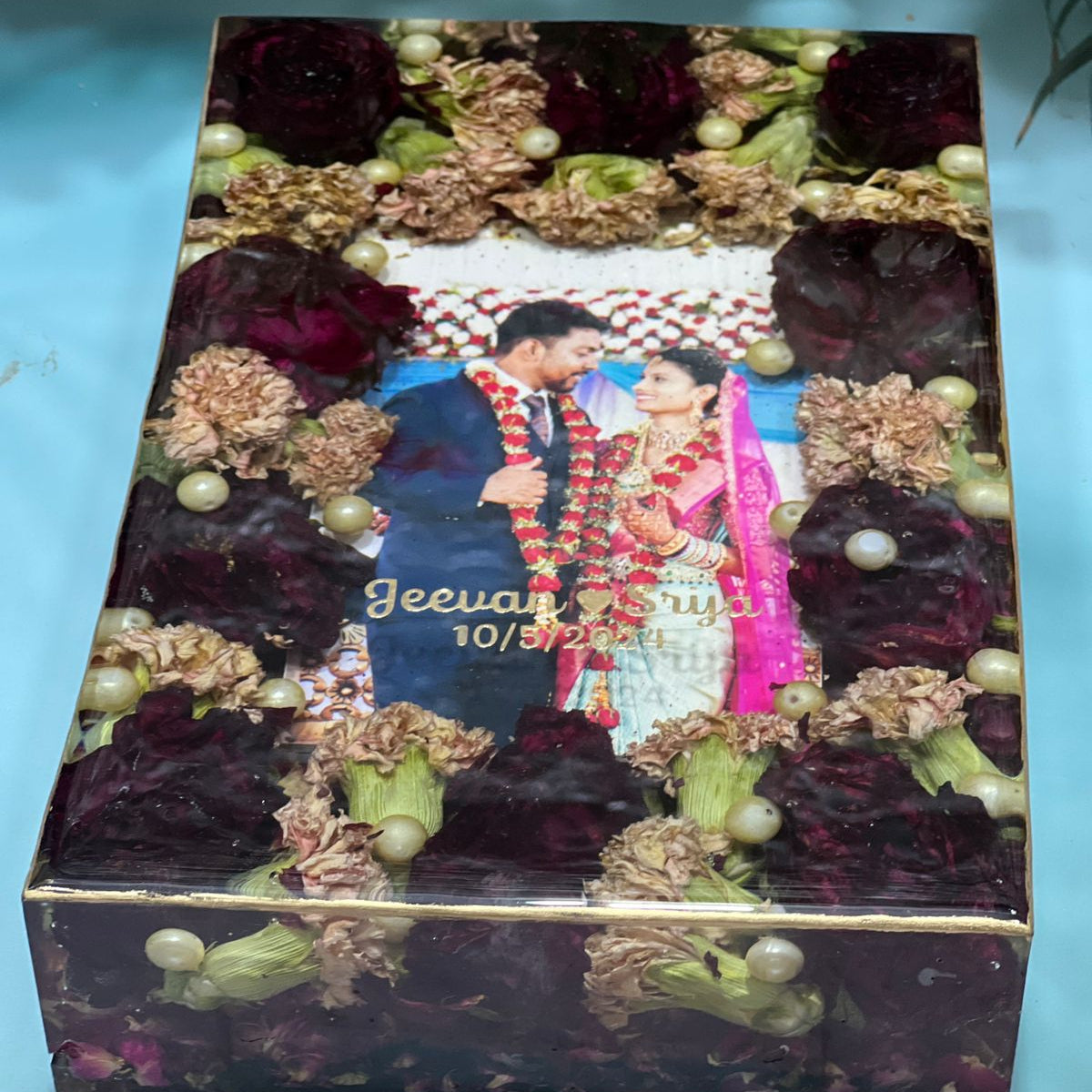 Clear square varmala resin block, rectangle block, dark roses