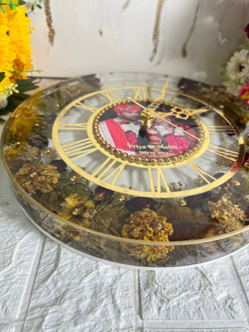 12-Inches Resin Wall Clock with Preserved Wedding Flowers