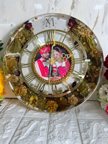 12-Inches Resin Wall Clock with Preserved Wedding Flowers