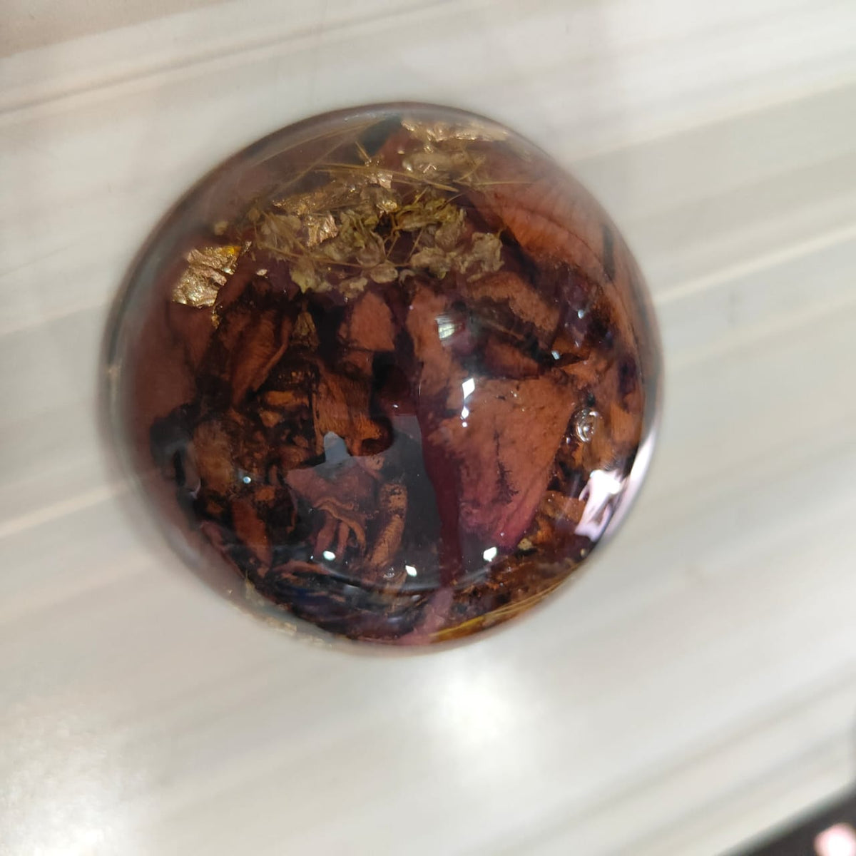Resin Round-Shaped Flower Paperweight
