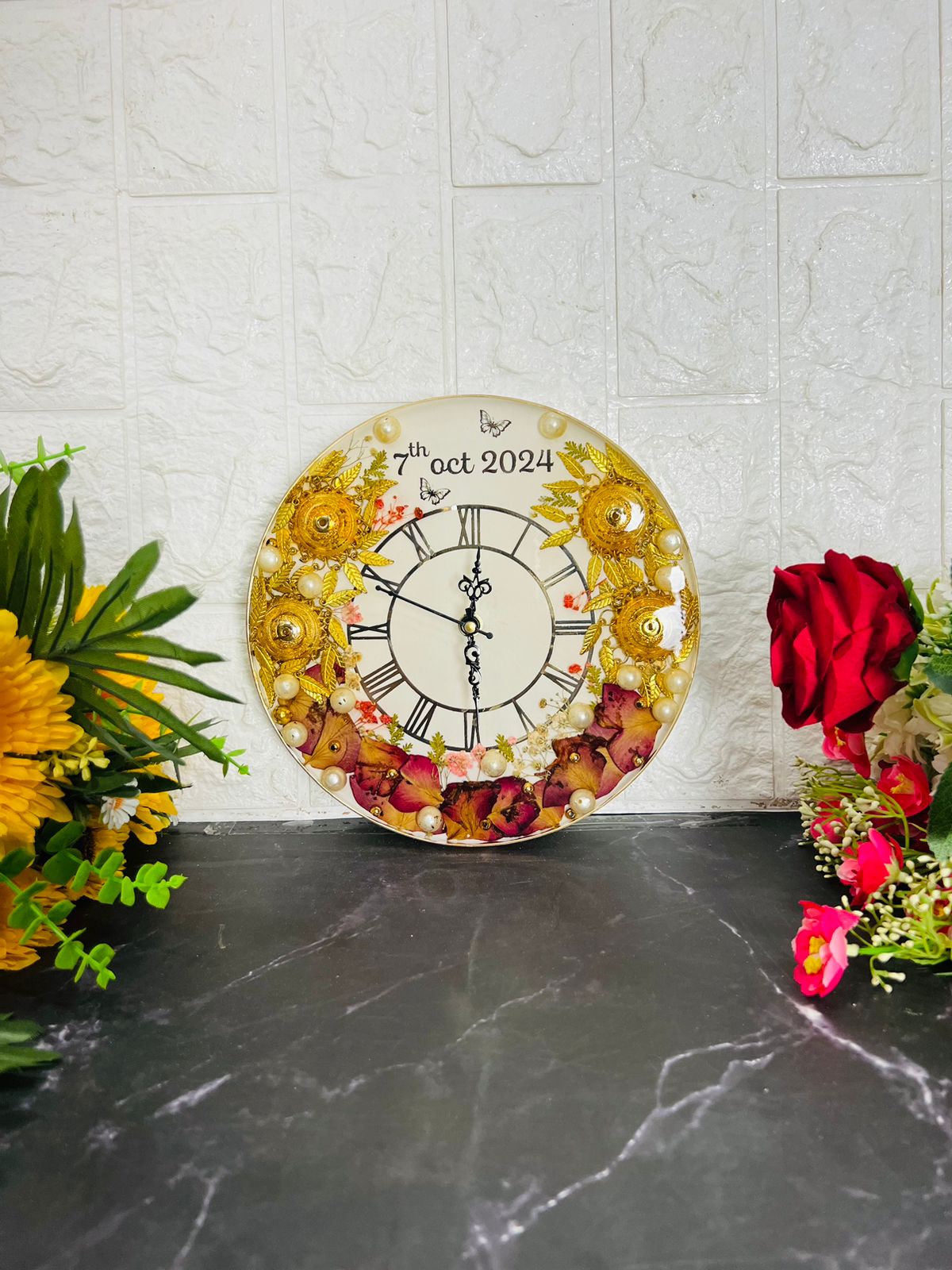 Resin 8inch round Varmala clock with Date and Rose petals with Kalirea Varmala preservation