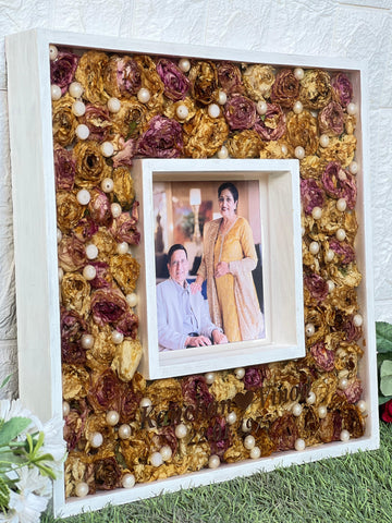 14 Inches Dual Wooden Frame with Preserved Wedding Jaymala