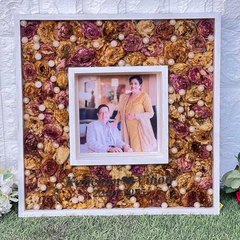 14 Inches Dual Wooden Frame with Preserved Wedding Jaymala
