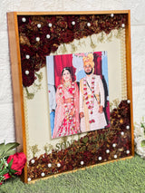 Wedding Garland and Photo Preservation Resin Frame (15 by 18 inches)